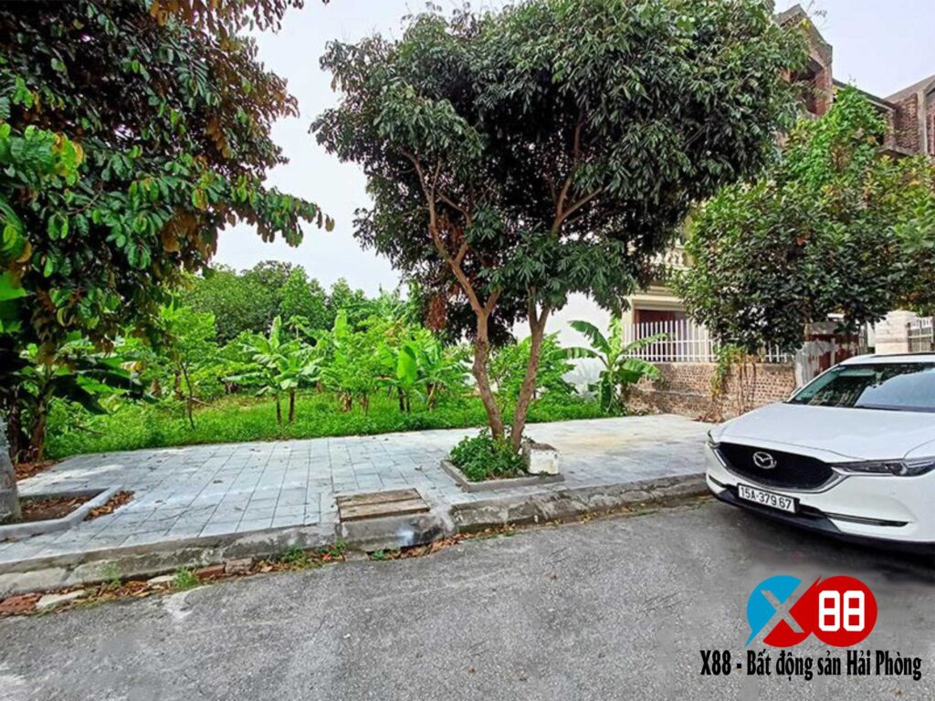 Bán đất mặt đường Mạc Đăng Doanh