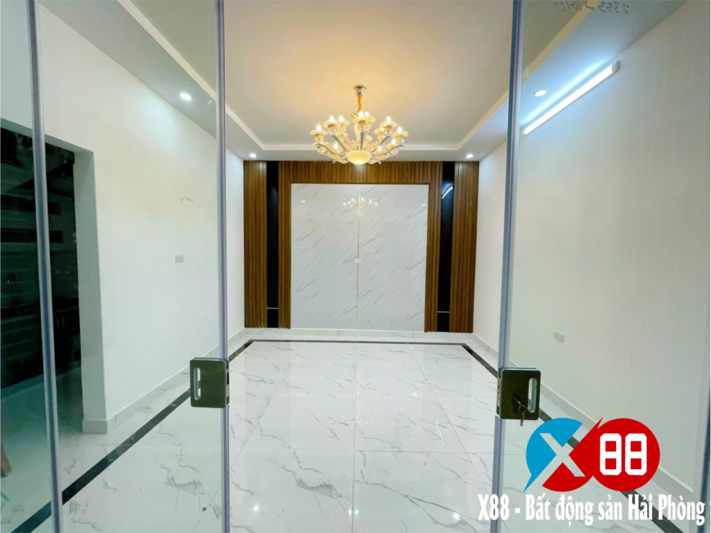 Bán nhà Nguyễn Công Trứ