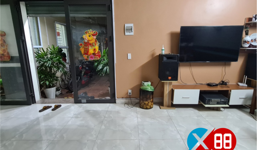 Bán nhà Chợ Hàng