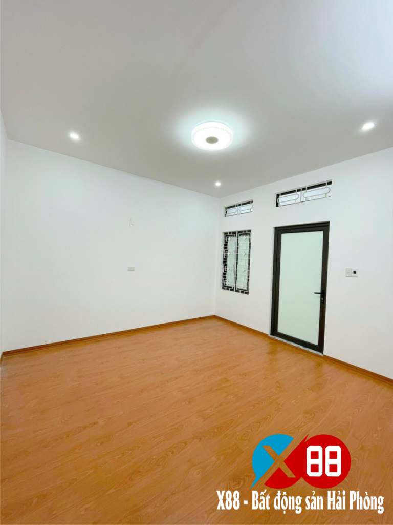Bán nhà Nguyễn Công Trứ