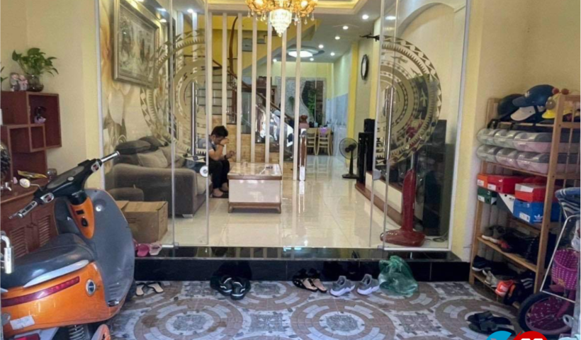 Bán nhà Miếu Hai Xã
