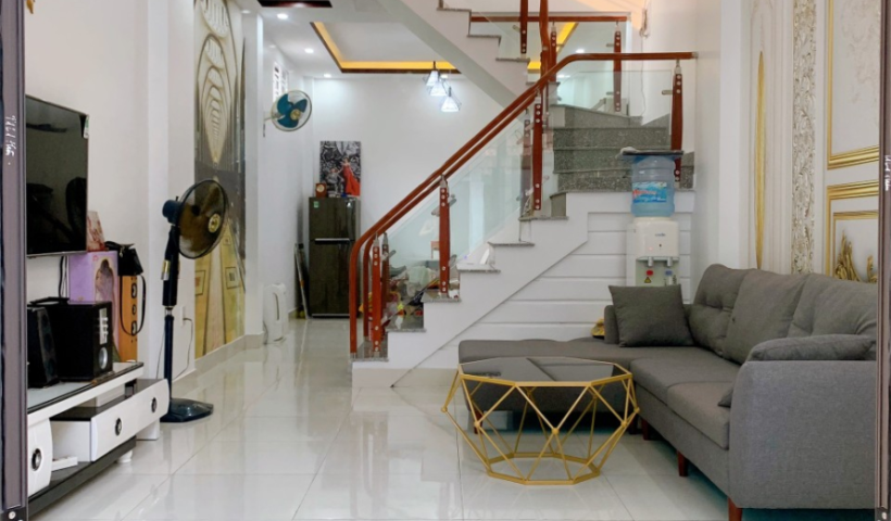 Bán nhà Miếu Hai Xã